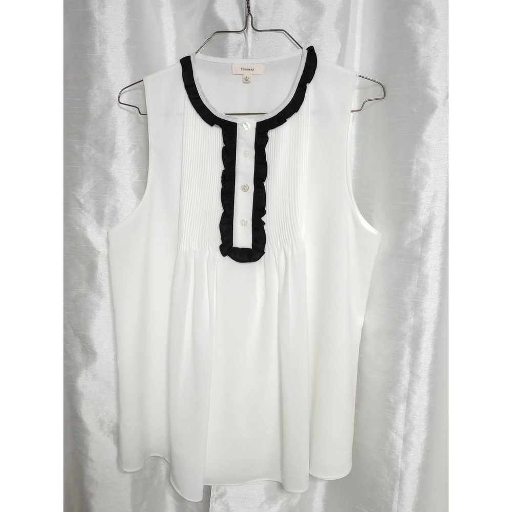 LOVELY Freeway lace shirred pearl button BLOUSE black white